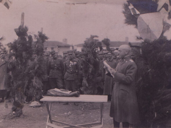 Ο Πανηγυρικός της 25ης Μαρτίου 1922 στο Σειντί Γαζή.  Ιδιωτικό Αρχείο Δημητρίου Θεοτόκη.